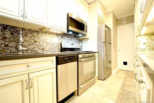 118-11 84 Ave 118-11 84 Ave, Kew Gardens, NY 11415 - Photo 6