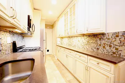 118-11 84 Avenue 118-11 84 Avenue #109, Kew Gardens, NY 11415 - Photo 8