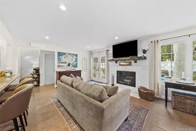 442 Hoffman Lane, Hauppauge, NY 11788 - Photo 16