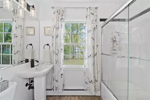 442 Hoffman Ln, Hauppauge, NY 11788 - Photo 26