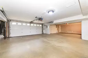 142 I U Willets Rd, Albertson, NY 11507 - Photo 32