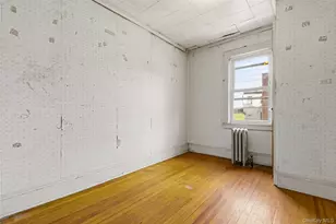 61-24 65th St, Middle Village, NY 11379 - Photo 14