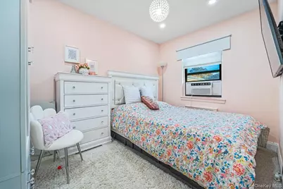 217-08 73 Avenue #383A2, Bayside, NY 11364 - Photo 12