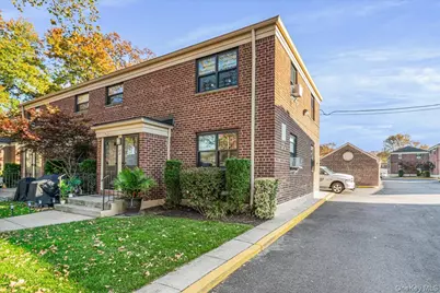 217-08 73 Avenue #383A2, Bayside, NY 11364 - Photo 2