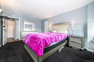 666 Pelham Rd, New Rochelle, NY 10805 - Photo 10