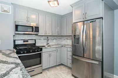 666 Pelham Road #5L, New Rochelle, NY 10805 - Photo 14