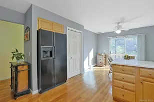 71 Holland Ave, White Plains, NY 10603 - Photo 10