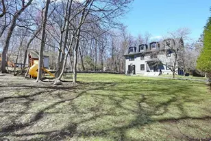 247 Cherry Ln, Suffern, NY 10901 - Photo 28