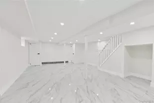 220-27 134th Rd, Springfield Gardens, NY 11413 - Photo 16