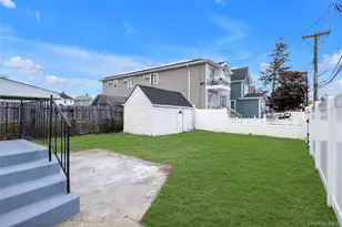 220-27 134th Rd, Springfield Gardens, NY 11413 - Photo 20