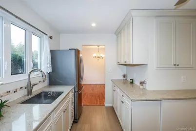 6 Gerhard Road, Plainview, NY 11803 - Photo 4