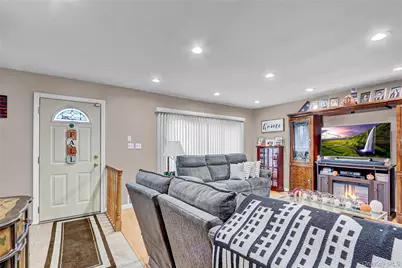 248-14 Deepdale Avenue, Little Neck, NY 11362 - Photo 4