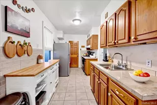2849 E 195th St, Bronx, NY 10461 - Photo 14