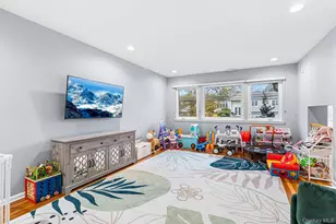 3034 Bond Dr, Merrick, NY 11566 - Photo 14