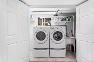 3034 Bond Dr, Merrick, NY 11566 - Photo 26