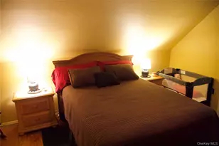 2082 Renfrew Ave, Elmont, NY 11003 - Photo 28