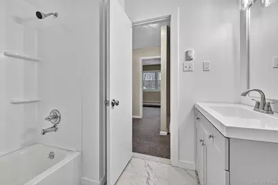 11 Kathleen Court, Kiamesha Lake, NY 12751 - Photo 14