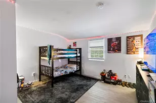 231 Hill Rise, Calverton, NY 11933 - Photo 12