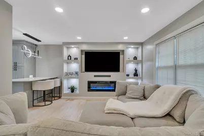 52 Maple Lane, Medford, NY 11763 - Photo 4