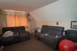 34 Carleton St, Westbury, NY 11590 - Photo 10