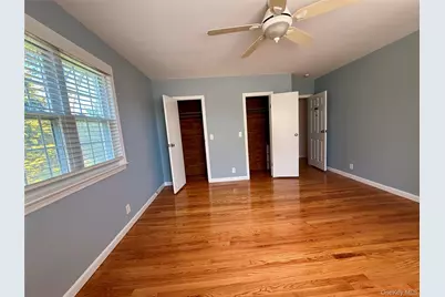 [Address not provided], Lindenhurst, NY 11757 - Photo 16