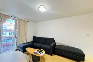 42-32 82nd St, Elmhurst, NY 11373 - Photo 2