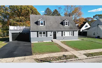 124 Willett Place, Roosevelt, NY 11575 - Photo 2