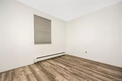 1137 Namdac Avenue, Bay Shore, NY 11706 - Photo 10