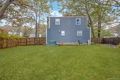 1137 Namdac Avenue, Bay Shore, NY 11706 - Photo 8