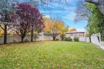 201-05 28th Ave, Bayside, NY 11360 - Photo 26