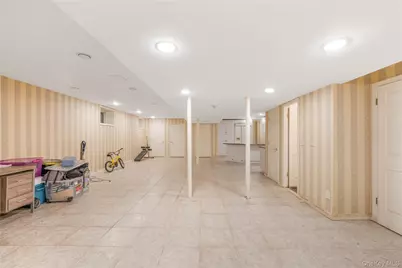 201-05 28th Ave, Bayside, NY 11360 - Photo 20