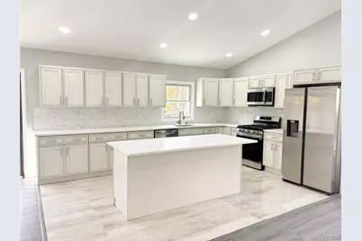 22 Harford Drive, Coram, NY 11727 - Photo 4