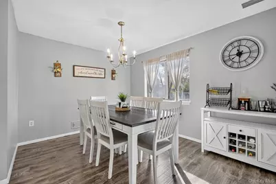 2203 Mulberry Court, Poughkeepsie, NY 12603 - Photo 8