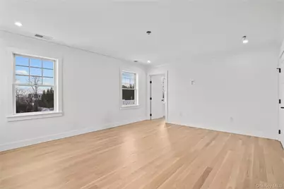 20 Hilltop Drive, Port Chester, NY 10573 - Photo 14