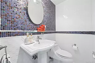 64-35 Marathon Pkwy, Little Neck, NY 11362 - Photo 16