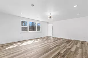 786 N Clove Rd, Millbrook, NY 12585 - Photo 14