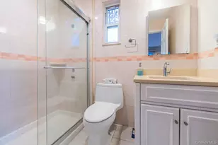 75-23 196th St, Fresh Meadows, NY 11366 - Photo 18