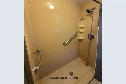 1027 West Street, Riverhead, NY 11901 - Photo 8