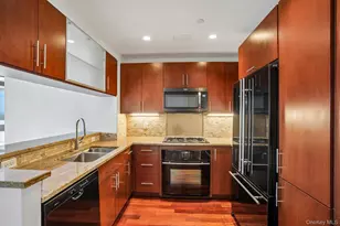 175 Huguenot St, New Rochelle, NY 10801 - Photo 4