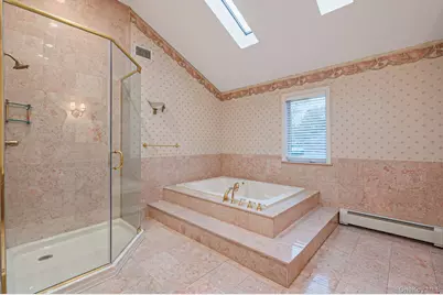 1023 Maple Lane, New Hyde Park, NY 11040 - Photo 12