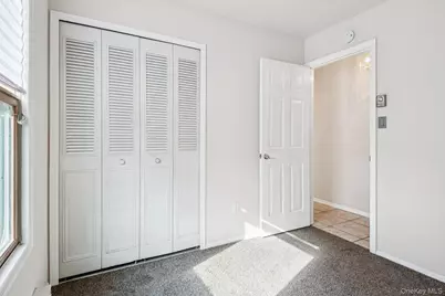 5 Fredricksburg Court, Coram, NY 11727 - Photo 14