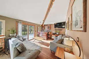 747 Oakland Valley Rd, Cuddebackville, NY 12729 - Photo 8