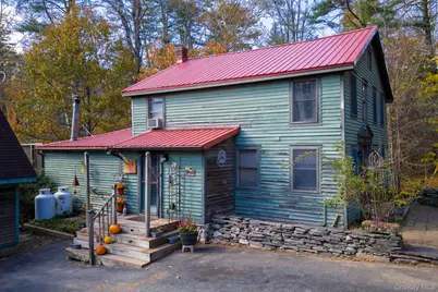 747 Oakland Valley Road, Cuddebackville, NY 12729 - Photo 4