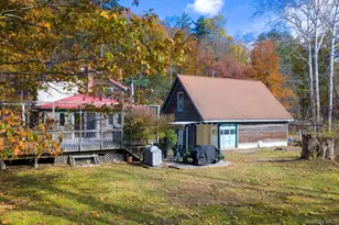 747 Oakland Valley Rd, Cuddebackville, NY 12729 - Photo 40