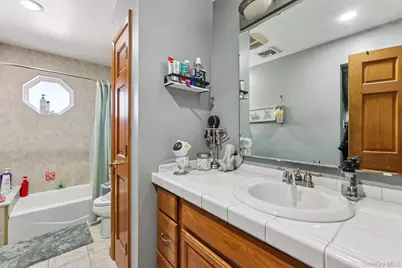 22 E Orchard Street, Nanuet, NY 10954 - Photo 18
