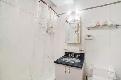 33-47 14th Street #6C, Astoria, NY 11106 - Photo 8