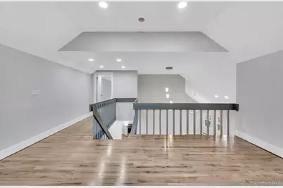 28 Sanford Street, South Huntington, NY 11746 - Photo 12