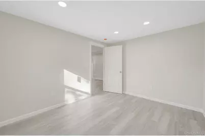 28 Sanford Street, South Huntington, NY 11746 - Photo 22