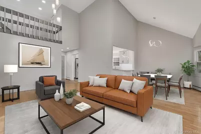 28 Sanford Street, South Huntington, NY 11746 - Photo 4