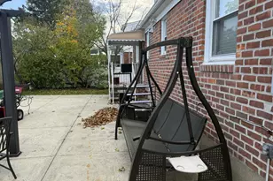 147 Primrose Dr, New Hyde Park, NY 11040 - Photo 24